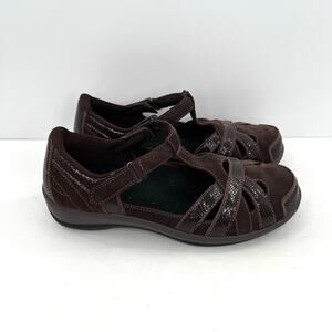 NWOT Orthofeet Wide women’s orthopedic closed toe sandals adjustable strap